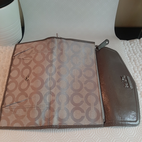 Coach  wallet - Picture 3 of 10